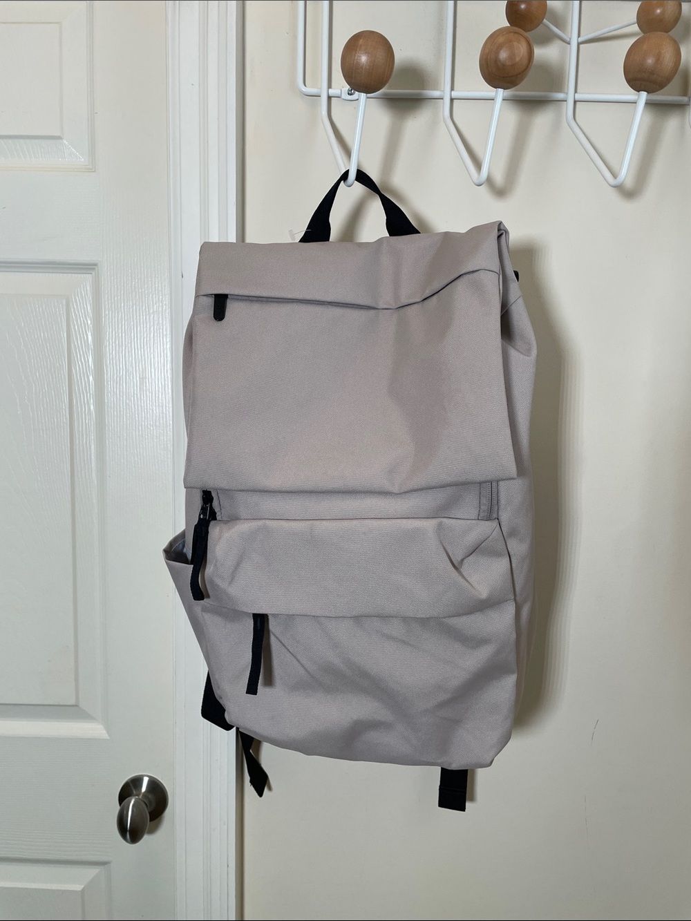 Everlane The ReNew Transit Backpack - Light Grey